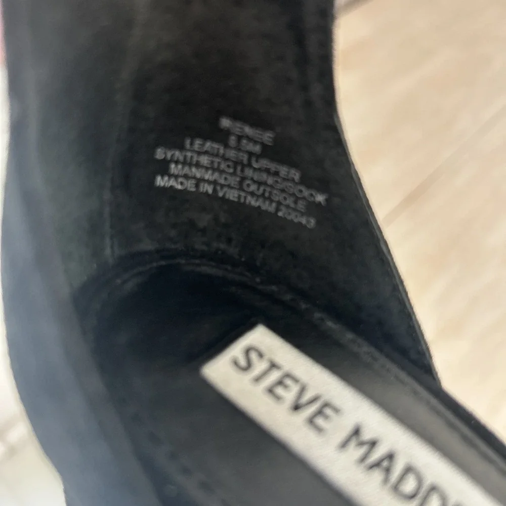 Steve Madden Black Suede Ankle Strap Block Heels Size 8.5‎